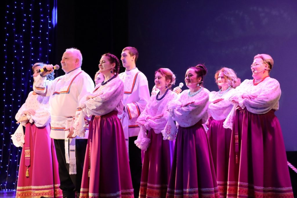 1 мая в КДЦ им. Вл. Высоцкого прошла праздничная программа «Весенний праздник – Первомай!»