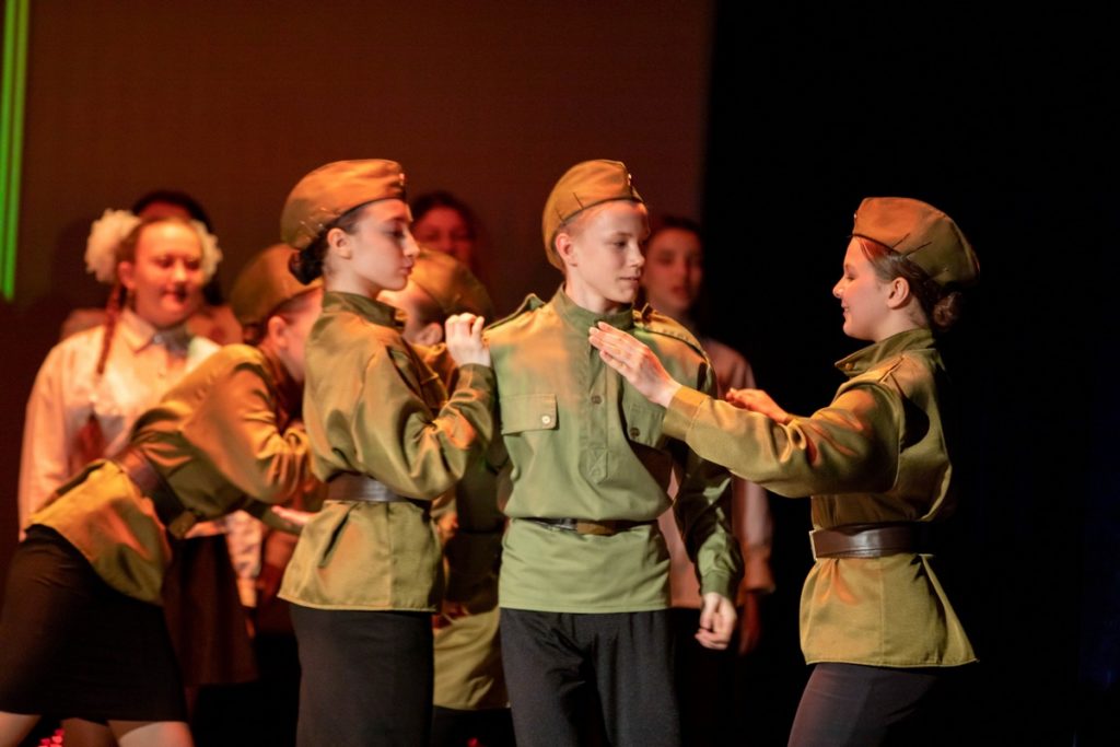 6 мая в КДЦ им. Вл. Высоцкого прошел Фестиваль театральных миниатюр, посвященный 78-й годовщине Победы в Великой Отечественной войне