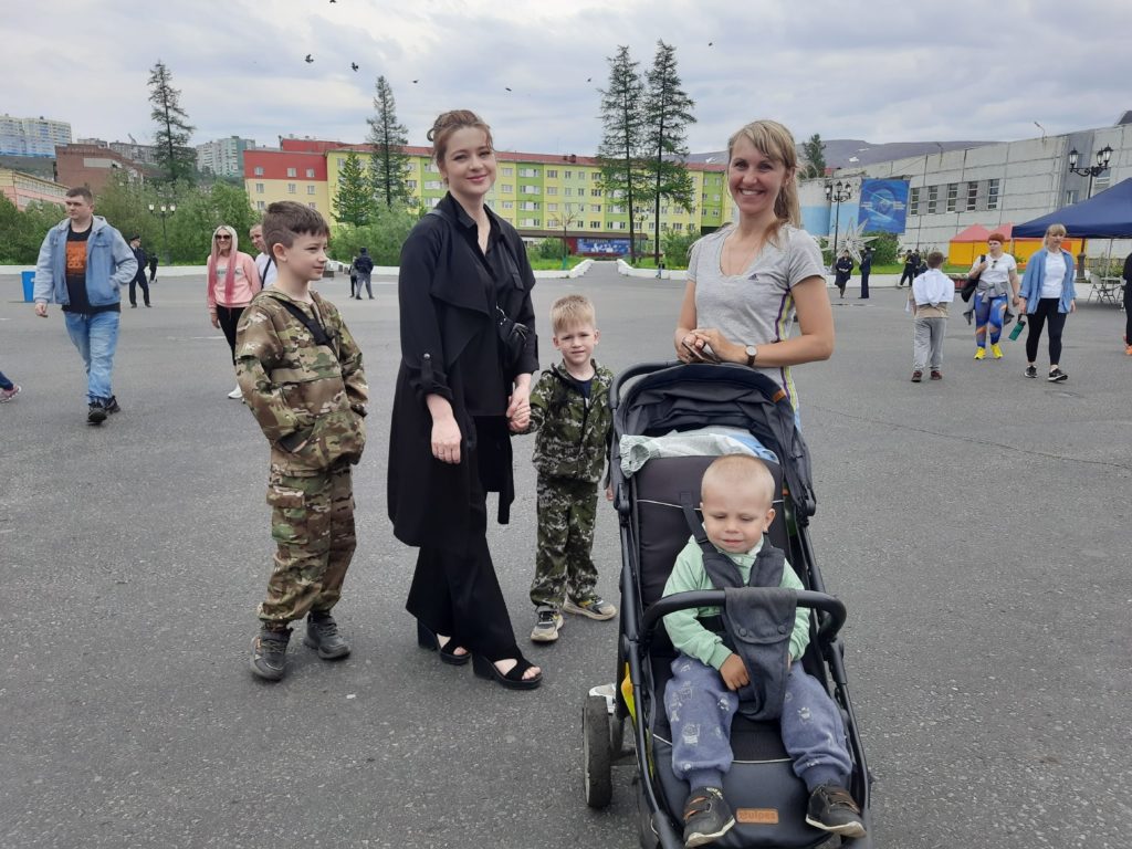 8 июля в Талнахе на площади Горняков состоялась праздничная программа, посвященная Дню семьи, любви и верности