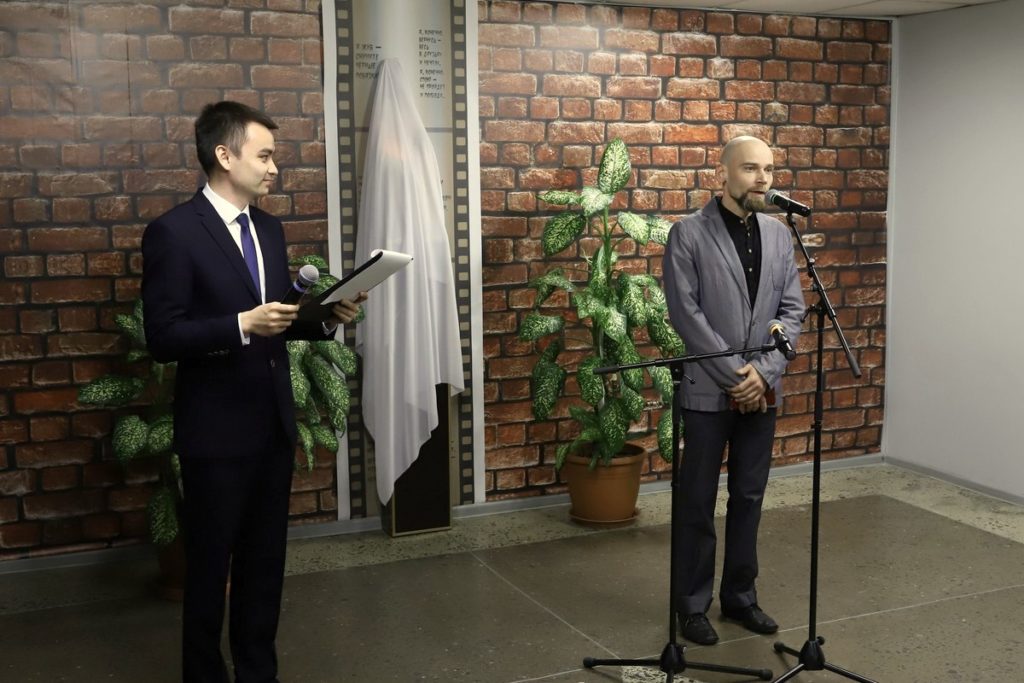12 июля в КДЦ состоялось открытие арт-объекта памяти В.С. Высоцкого