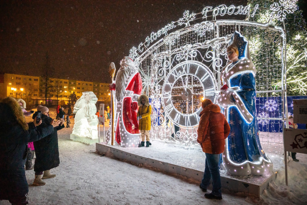 16 декабря во всех районах Норильска открыли Новогодние городки